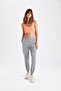 بنطال رياضي بخصر مرن وقابل للعكس من Jogger Fit