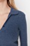 İndigo Düğme Detaylı Vücuda Oturan Crop Polo Yaka Fitilli Esnek Örme Bluz TWOAW22BZ0522 - 6