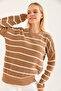 Women's Striped Oversize Knitwear Sweater - 2