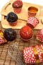 Gingham Red Cake Mold, Shiny Cardboard, 25 Pieces, Gold Coated on the Inside, Does Not Scatter in the Oven, 6.5x4 Cm - 3