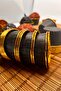 Black Glossy Cardboard 25-Piece Cake Mold, Gold-Coated Inside the Edge, 6.5x4 Cm Muffin Cup that Does Not Scatter in the Oven - 6