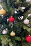 Serrated Patterned Cici Ball 6 Cm 6-Piece Christmas New Year Pine Tree Ornament with String Gold Silver Red Color - 7