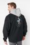 Siyah Oversize/Geniş Kesim Kapüşonlu Yazı Baskılı İçi Polar/Sıcak Tutan Sweatshirt TMNAW23SW00023