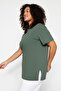 Koyu Mint Relaxed Bisiklet Yaka Yırtmaçlı %100 Pamuk Örme T-Shirt TBBSS22BF0031