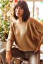 Women's Camel Shaped Bat Oversize Knitwear Sweatshirt - 3