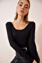 Women's Black U-Neck Ribbed Knitted Blouse GT00212