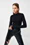 Women's Black Cream Finger Detailed 2-Piece Body - 6