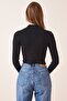 Women's Black and White 2 Pack Ribbed Turtleneck Crop Knitted Blouse GT00214 - 2