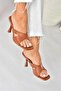 Tan Cross-Strapped Thick Heeled Women's Slippers P590033009 - 2