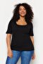 Siyah Fitted Kare Yaka Kaşkorse Örme Büyük Beden Basic T-Shirt TBBSS22BF0027 - 4