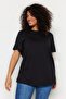 Siyah Relaxed Bisiklet Yaka Yırtmaçlı %100 Pamuk Örme T-Shirt TBBSS22BF0031 - 4
