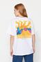 Beyaz %100 Pamuk Ön ve Arka Baskılı Boyfriend Fit Bisiklet Yaka Örme T-Shirt TWOSS23TS00057 - 11