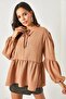 Women's Camel Collar Lace Up Balloon Sleeve Loose Linen Blouse BLZ-19002170 - 2