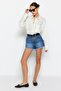 Koyu Mavi Paçası Yırtıklı Yüksek Bel Mini Denim Şort TWOSS23SR00220 - 6