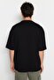 Siyah Oversize/Geniş Kesim Bisiklet Yaka Kısa Kol Dinozor İşlemeli T-Shirt TMNSS23TS00243 - 2