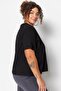 Siyah Bisiklet Yaka Dikiş Detaylı %100 Pamuk Örme Crop T-Shirt TBBSS23BF00037 - 4