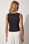 Women's Black V-Neck Ribbed Crop Blouse UB00058 - 4