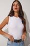 Women's White Crew Neck Cotton Knitted Blouse GT00020 - 3