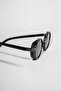 Dina Round Sunglasses Unisex Black Oval Framed / Coolandbetter - 3