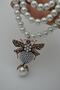 Women's Necklace with Pearls and Zircon Stone Bee Figure - 5