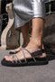 FLOWE WOMEN'S BLACK STONE DETAIL FUSPED SOLE SANDALS - 7