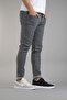 بنطال جينز بقصة ضيقة للرجال باللون الرمادي - 2