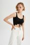 Figurbetonter, gerippter Athlete-Strickpullover mit Bindedetail - 5