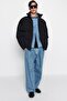 Siyah Unisex Oversize Fit Dik Yaka Suya ve Rüzgara Dayanıklı Şişme Kışlık Mont TMNAW24MO00003