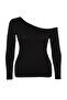 Siyah Fitted/Vücuda Oturan Omzu Açık Fitilli Pamuklu Esnek Örme Bluz TBBAW24AF00002 - 7