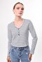 Button Detailed Fitted/Body Stretchy Knitted Blouse