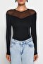 Siyah Slim Tül Detaylı Kalp Yaka Alttan Çıtçıtlı Fitilli Esnek Örme Body TWOAW24BD00019 - 4