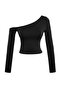 Siyah Tek Omuz Pamuklu Esnek Fitted/Vücuda Oturan Crop Örme Bluz TWOAW24BZ00099 - 12