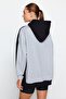 Gri Melanj Pamuklu Renk Bloklu Geniş Kalıp İçi Polarlı Örme Spor Sweatshirt TWOSS22SW0074 - 5