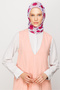 وشاح بطيات بنمط شيرا