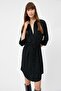 Schwarzes Damenkleid - 2