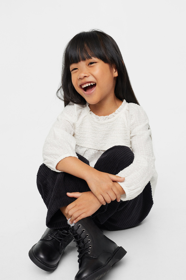 MANGO Kids-Schwarze Damenstiefel und Stiefeletten 27051156 1