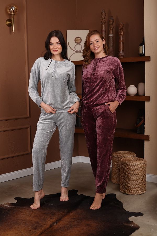 BLACKMORE Women s Gray Velvet Long Sleeve Cuffed Pajama Set Trendyol