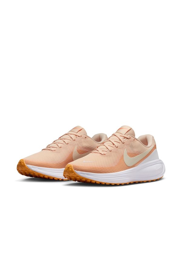 Nike REVOLUTION 8