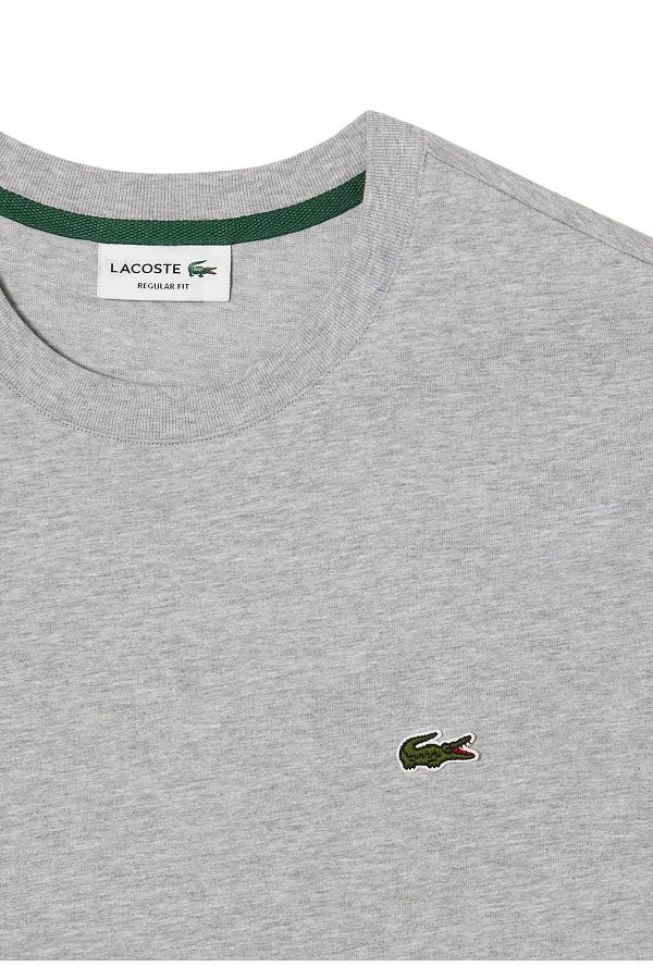 Lacoste T Shirt Kurzarmshirt mit im Colorblock Style Rundhalsausschnitt Label Print und gesticktem Logo Trendyol
