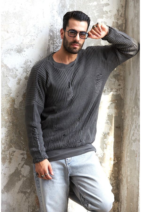 Ripped sweater outlet