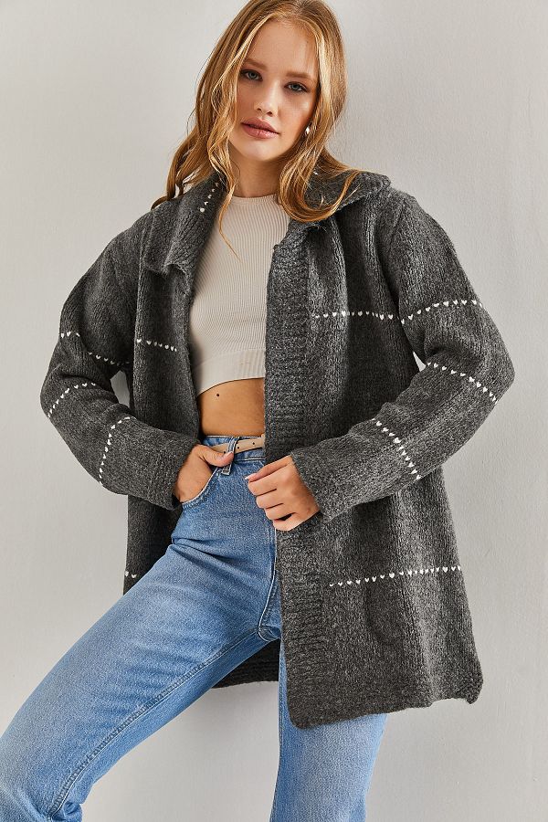 Bianco Lucci-Gestreifter dicker Strick-Cardigan für Damen 1