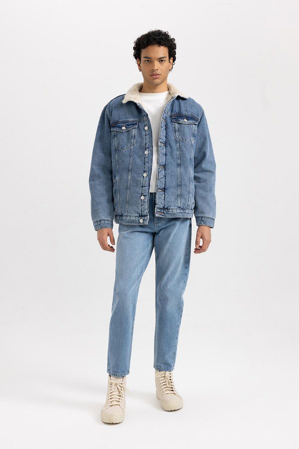 Jean jacket with faux fur collar online