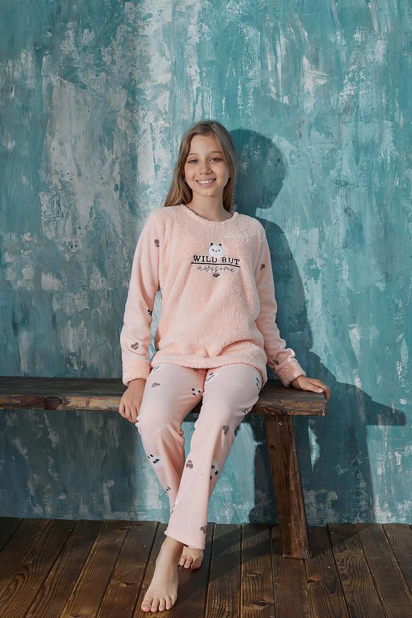 Pijamaevi Salmon Wild Butt Patterned Girl s Plush Pajama Set Trendyol