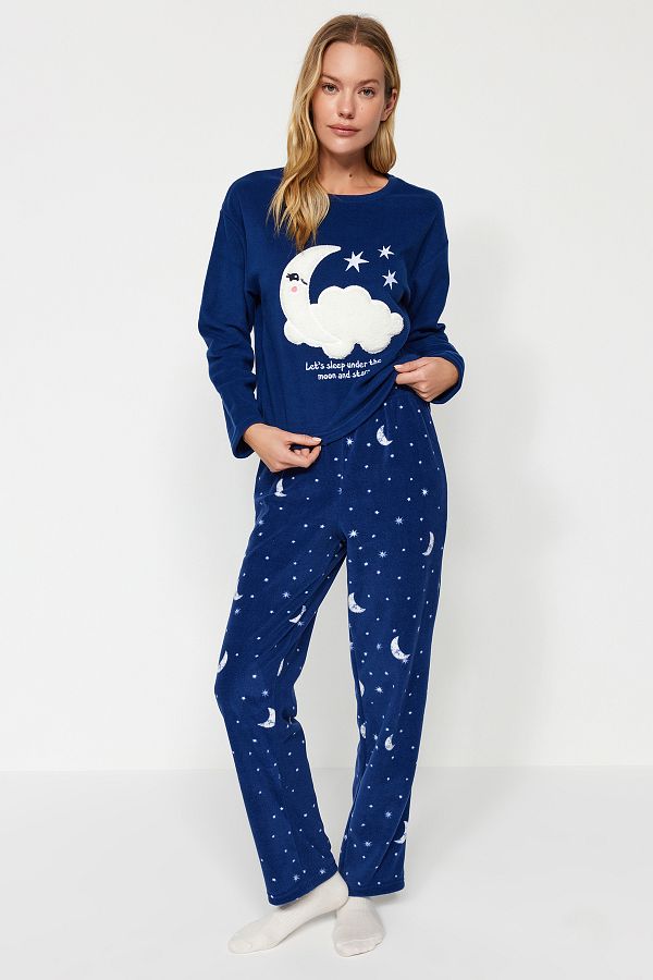 Trendyol Collection Navy Blue 100% Cotton New Year Themed Tshirt-Jogger  Knitted Pajama Set THMAW21PT0771 - Trendyol