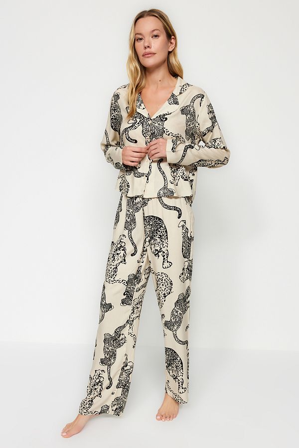 Trendyol Collection-Set de pijamale țesute din viscoză cu model tigru crem THMAW24PT00092 1