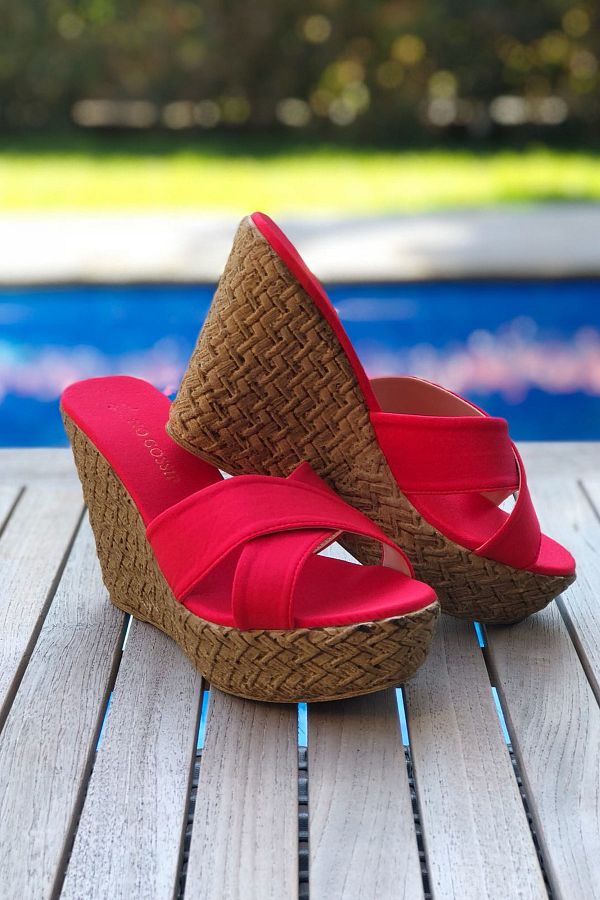 No heel slippers deals