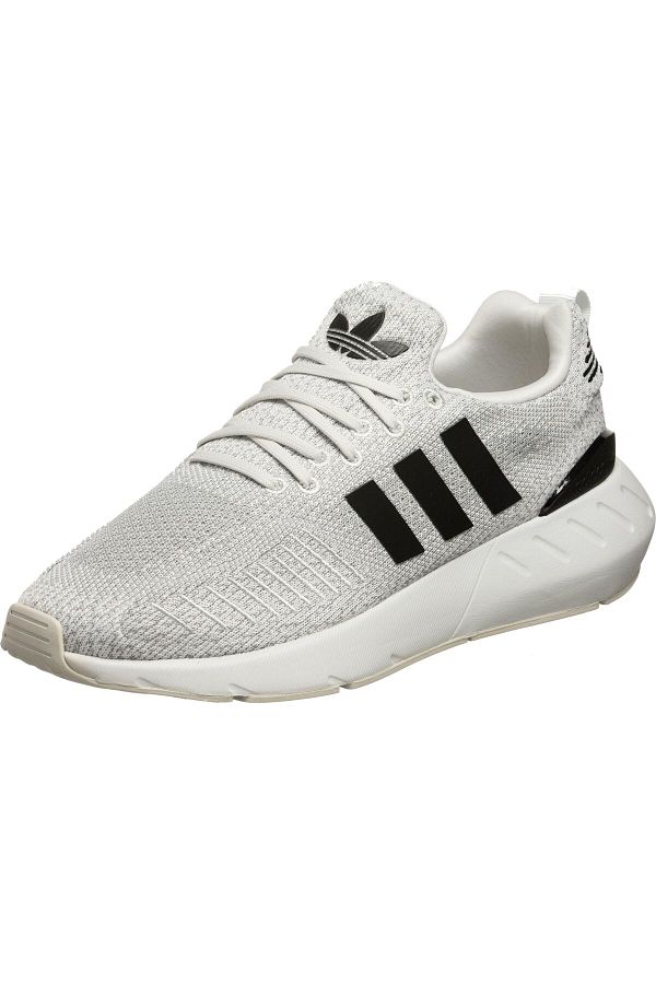 adidas Swift Run 22 Sneaker WeiB Flacher Absatz fur Damen 36 Trendyol