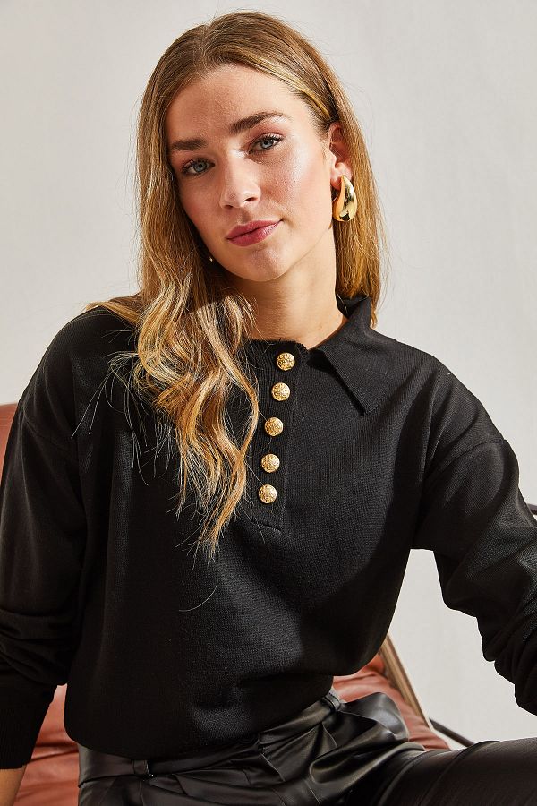 Sweater with big buttons online