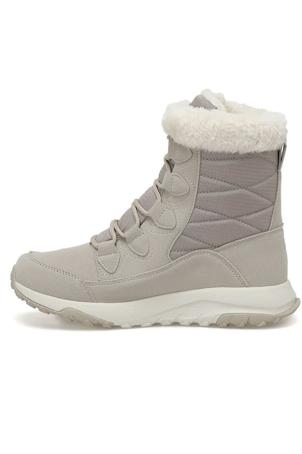 Nike store carry swow boats clearance