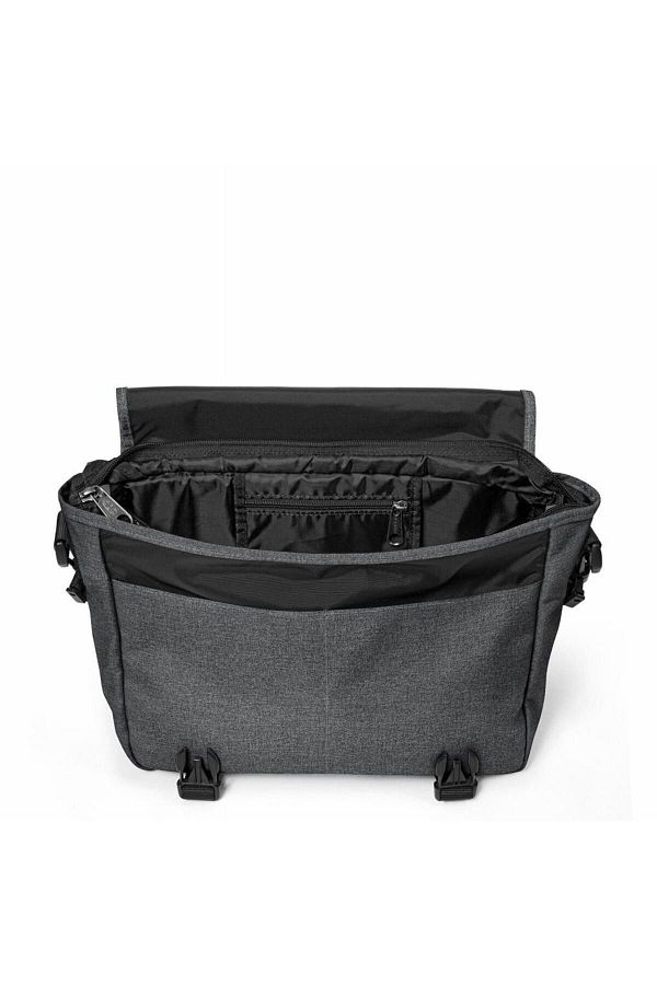 Eastpak jr black online